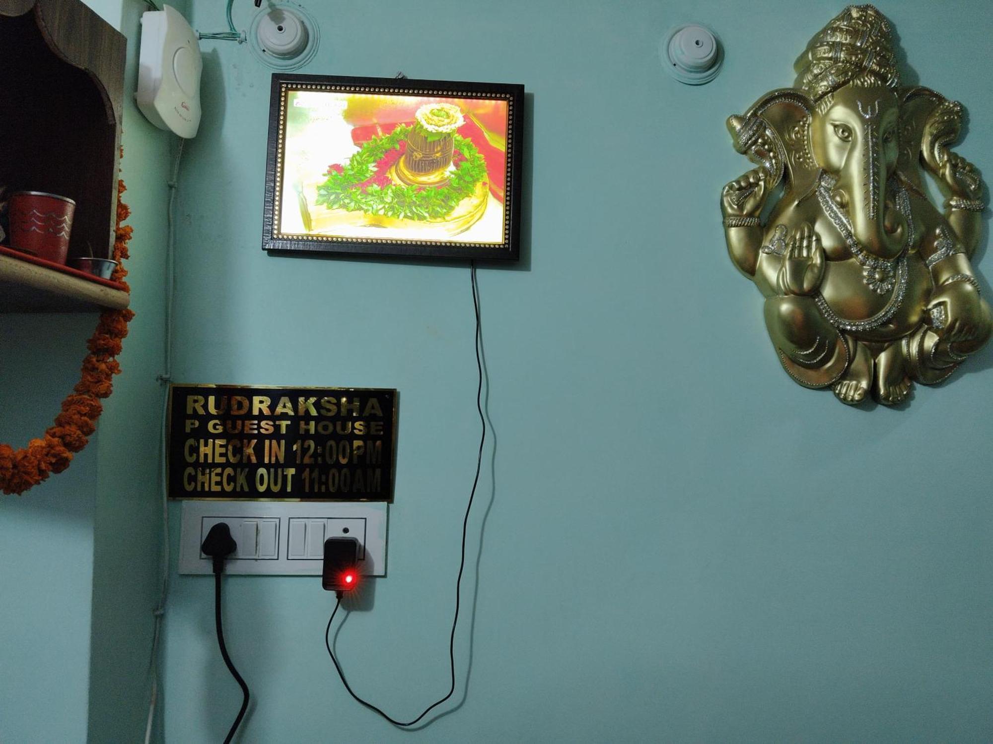 Rudraksha Hotel Varanasi Exterior photo